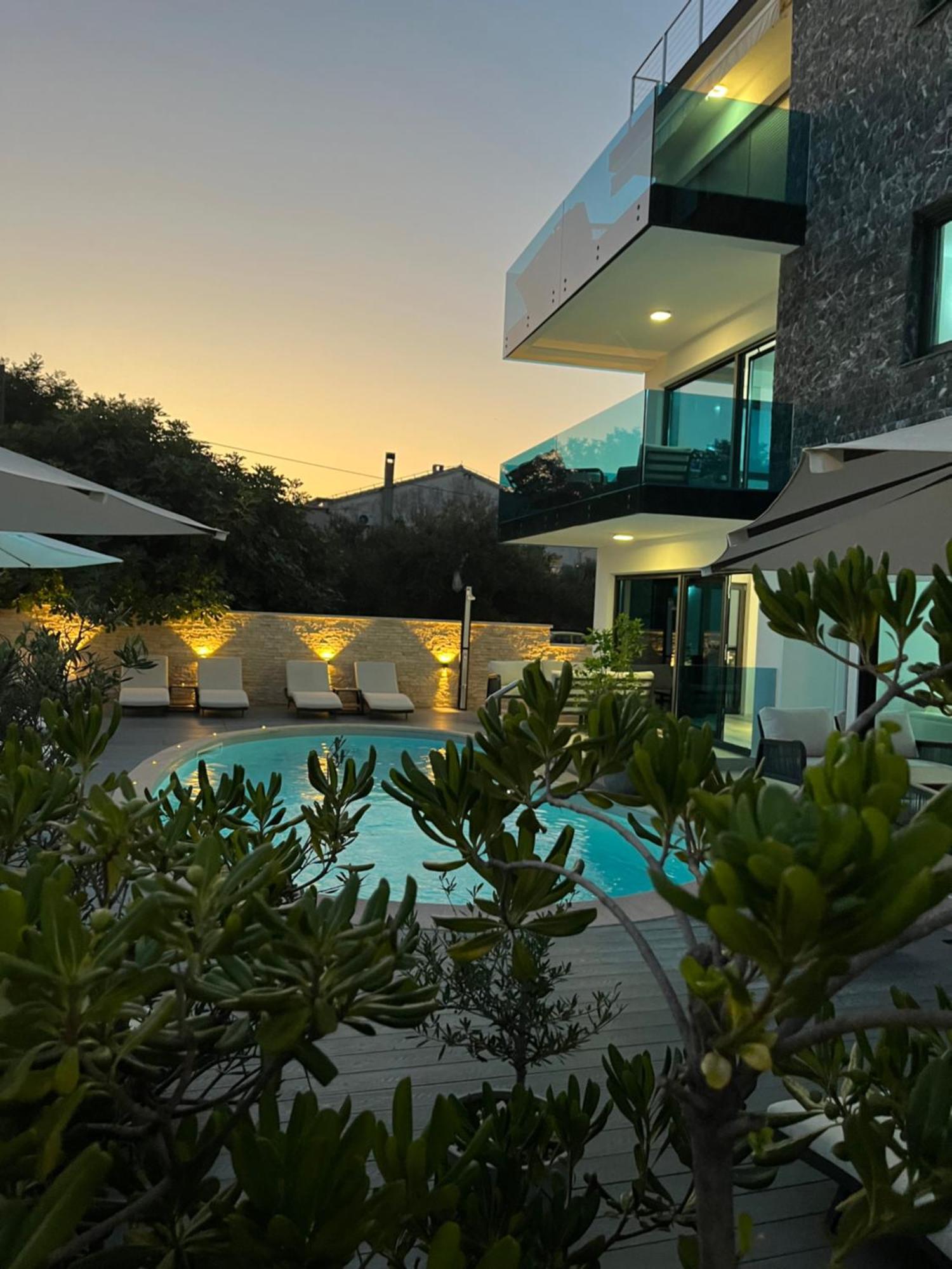 Luxury Apartments Vilamaloca 维尔 外观 照片